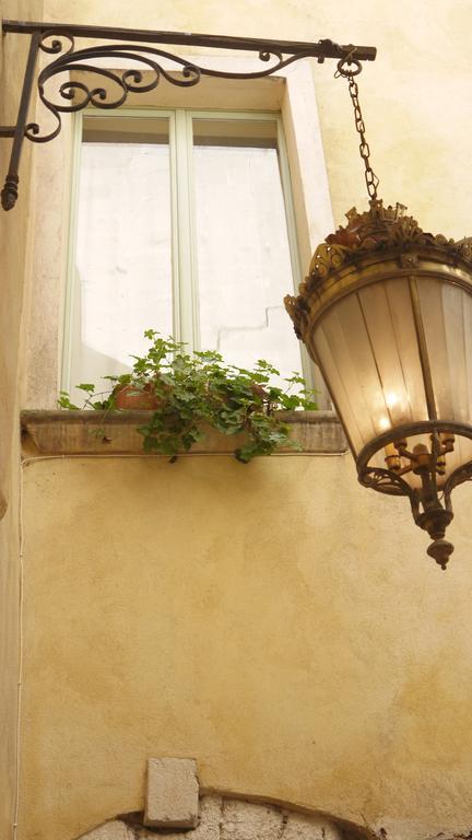 Appartements Des Teinturiers Αβινιόν Εξωτερικό φωτογραφία